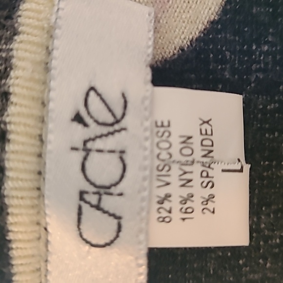 Cache Floral Black Cardigan Size L - Picture 8 of 8